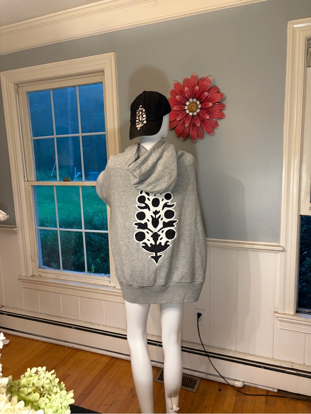 FP MOVEMENT SPRINT TO THE FINISH EMBROIDERED LOGO HOODIE - Picture 8 of 12